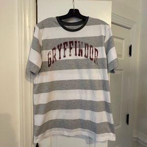 Universal Studios Harry Potter Hogwarts Gryffindor Adult T Shirt Size Large